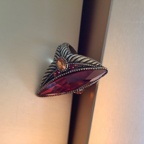 Heidi Daus Crystal Statement Ring Garnet SZ 9 - Picture 8 of 13
